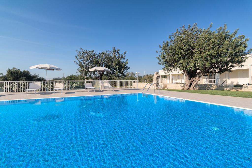 Il Giardino Dei Frangipani Apartment ซานตาโกรเชกาเมรีนา ภายนอก รูปภาพ