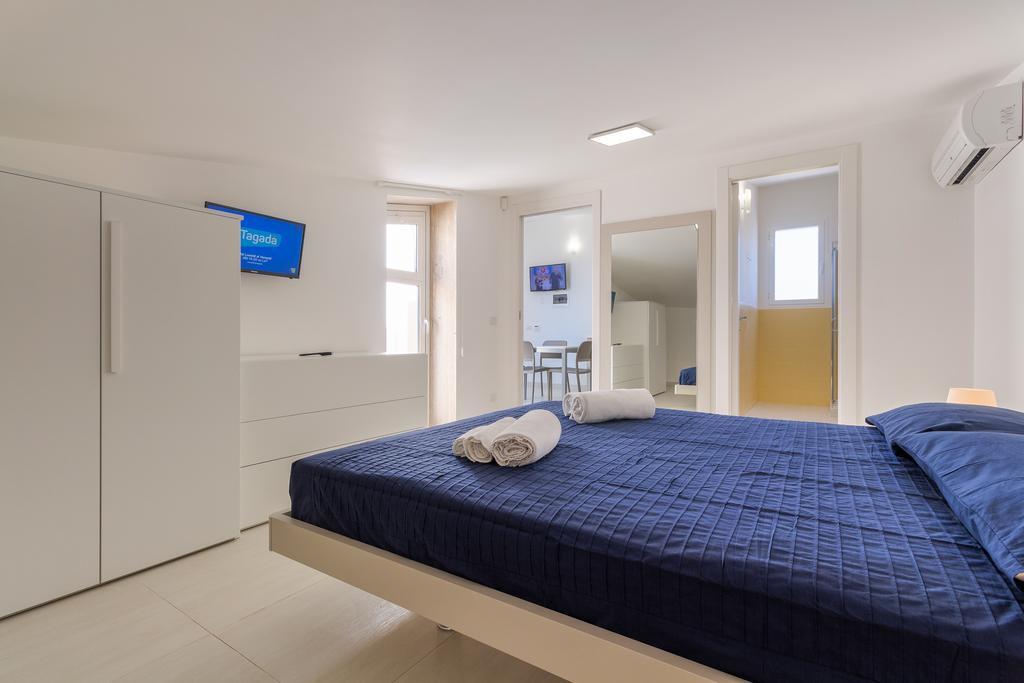 Il Giardino Dei Frangipani Apartment ซานตาโกรเชกาเมรีนา ภายนอก รูปภาพ