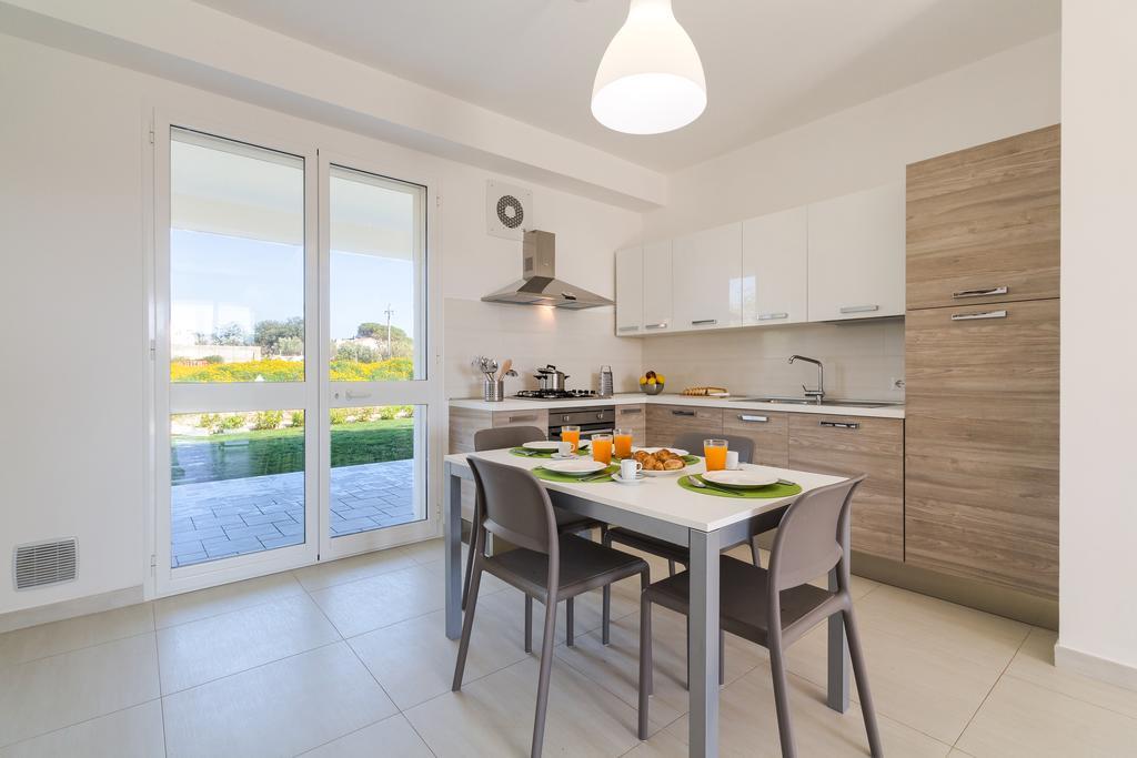 Il Giardino Dei Frangipani Apartment ซานตาโกรเชกาเมรีนา ภายนอก รูปภาพ