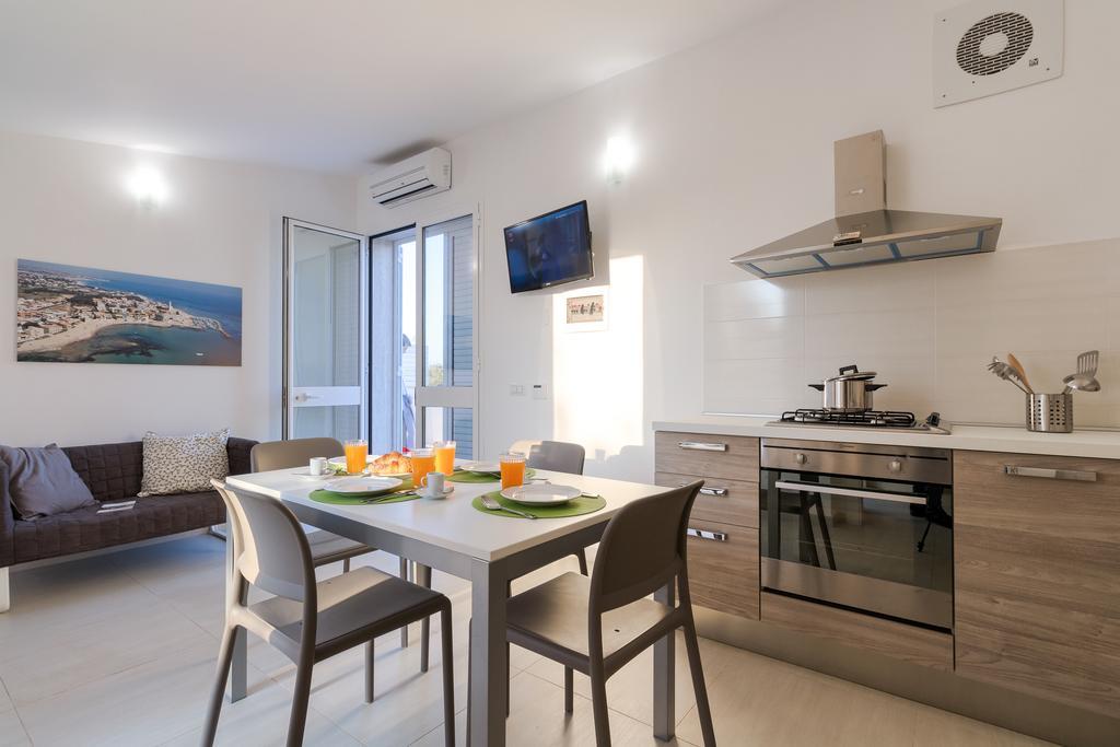 Il Giardino Dei Frangipani Apartment ซานตาโกรเชกาเมรีนา ภายนอก รูปภาพ