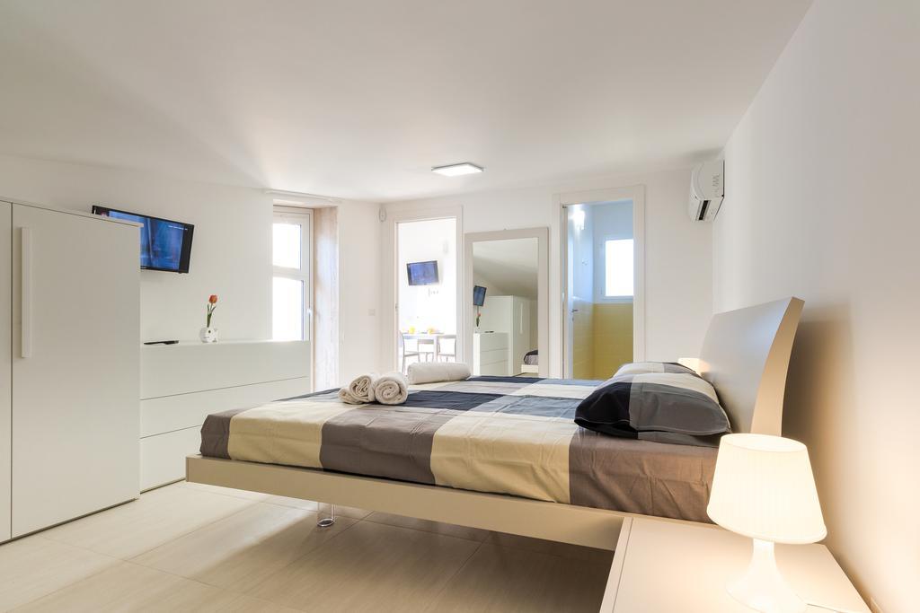 Il Giardino Dei Frangipani Apartment ซานตาโกรเชกาเมรีนา ภายนอก รูปภาพ