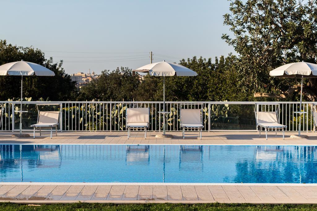 Il Giardino Dei Frangipani Apartment ซานตาโกรเชกาเมรีนา ภายนอก รูปภาพ